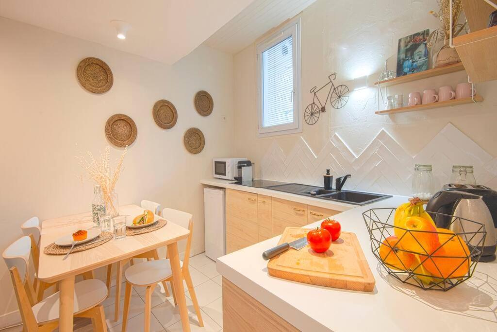 Au Pied De Notre Dame De La Garde Appartement Marseilles Buitenkant foto